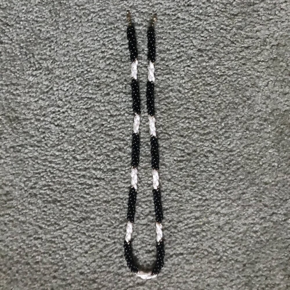 ⚫ ONYX AND PEARL NECKLACE WITH GOLD BEAD ACCENTS - 22” Vintage ⚫